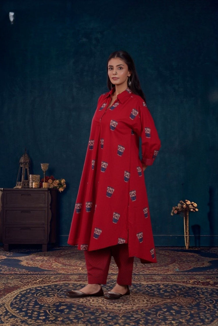 a-line-relaxed-fit-kurta-with-pockets-paired-with-salwar-style-pants-maroon-1