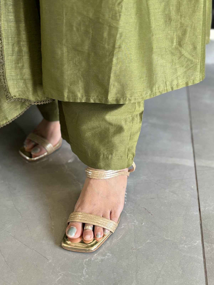 chanderi-embroidered-suit-set-with-gathers-mehendi-green-3