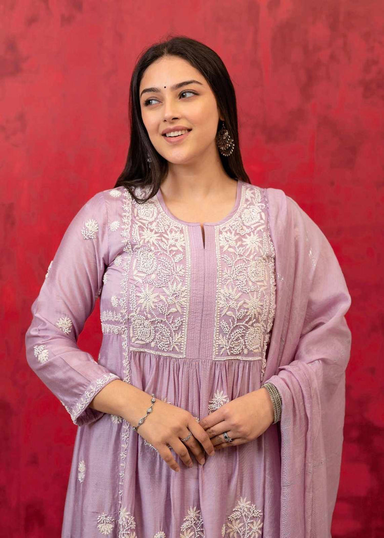 chikankari-hand-embroidered-suit-set-chanderi-fabric-with-separate-mul-cotton-inner-lavender-4