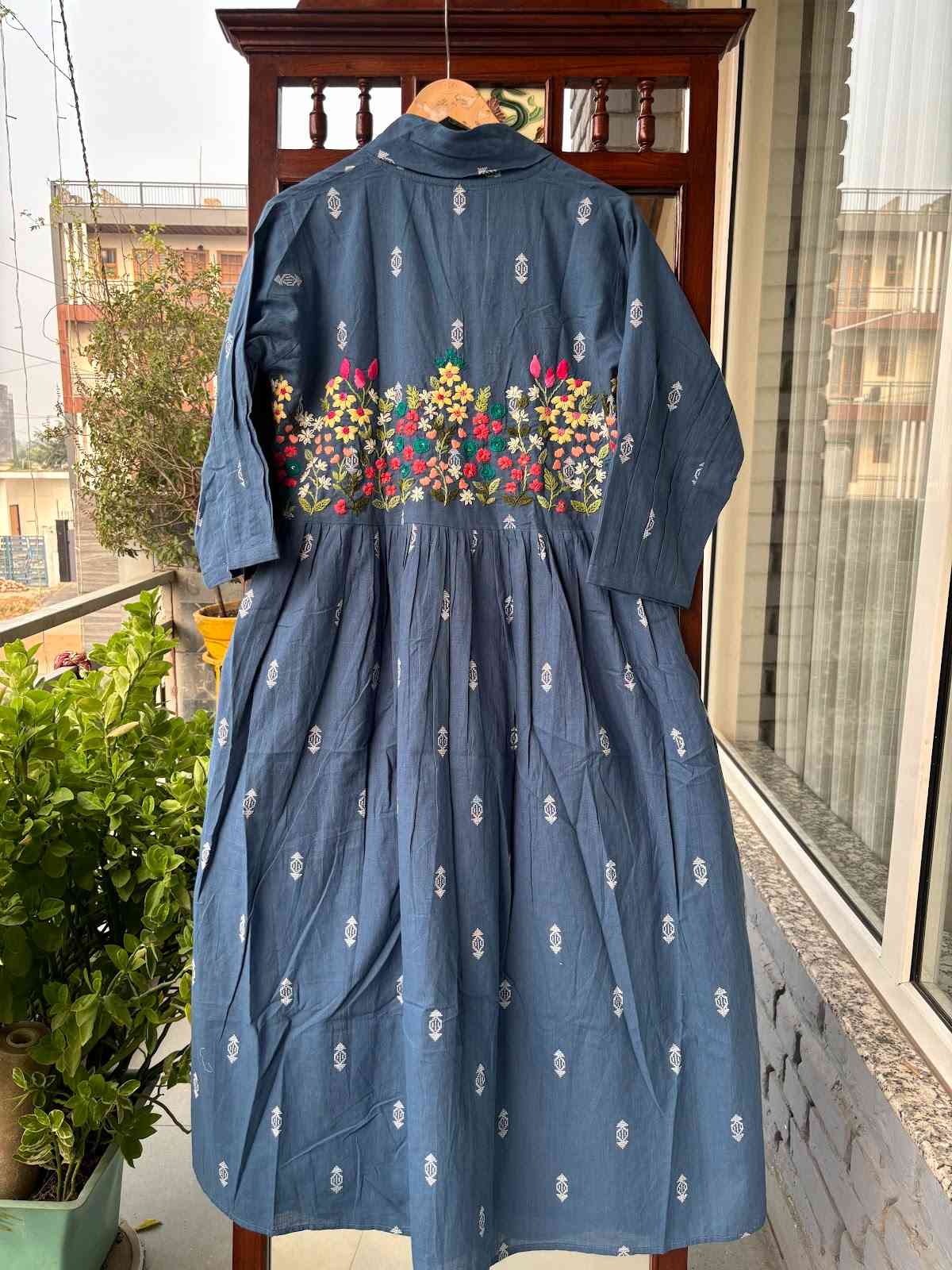 cotton-handloom-jamdani-hand-embroidered-dress-blue-4