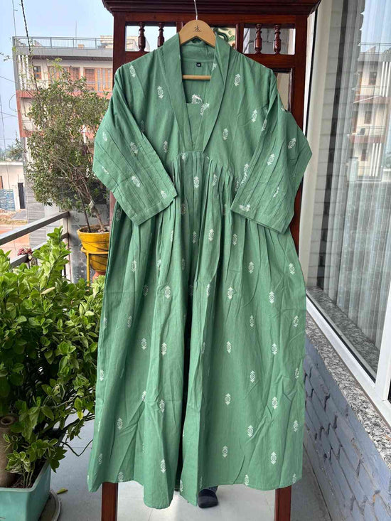 cotton-handloom-jamdani-hand-embroidered-dress-green-1