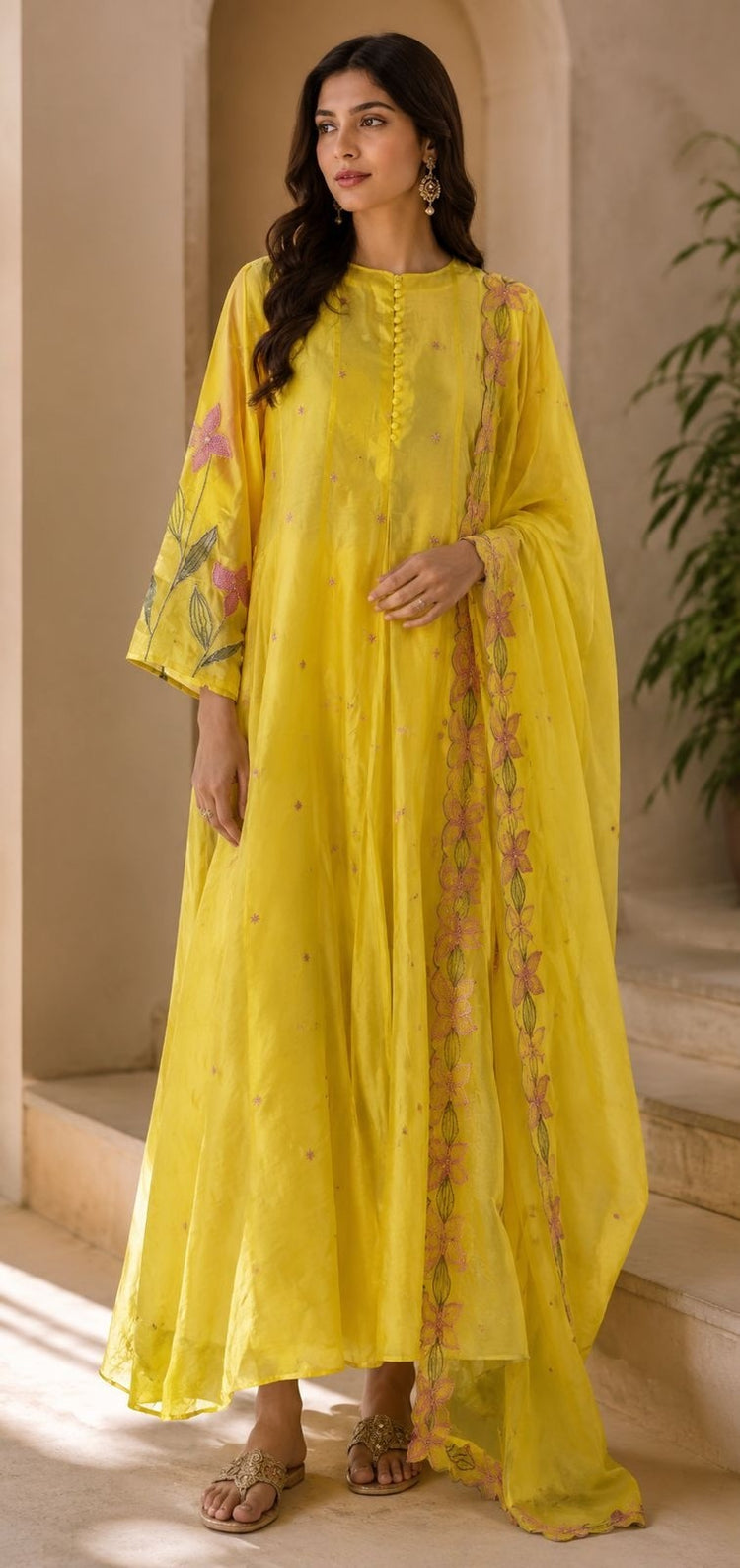 crush-mul-chanderi-applique-work-embroidered-anarkali-suit-set-with-embroidered-scalloped-dupatta-yellow-1