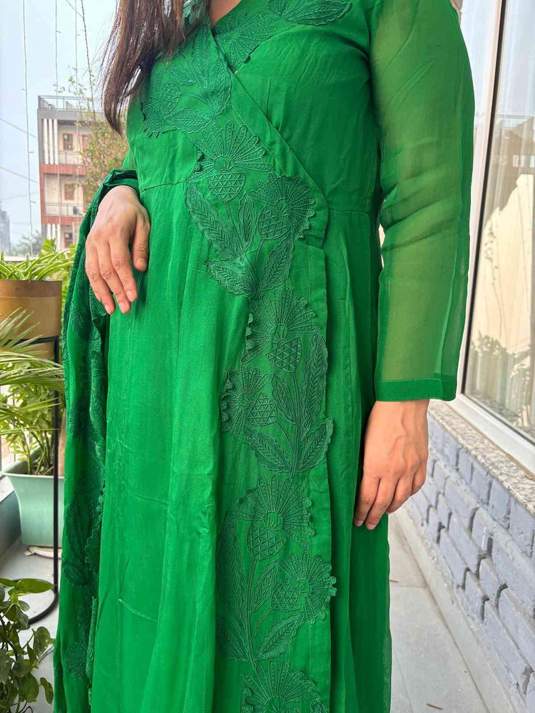 exclusive-soft-organza-angrakha-suit-set-with-embroidery-cut-work-paired-with-fully-embroidered-cut-work-organza-dupatta-paired-with-dola-silk-pants-emerald-green-3