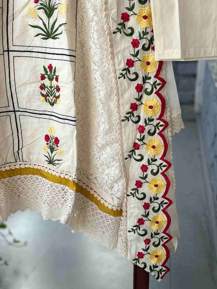 kora-cotton-embroidered-c-cut-suit-set-embellished-with-different-cotton-laces-off-white-4