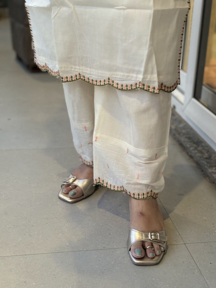 kora-cotton-straight-fit-suit-set-with-embroidery-at-front-off-white-6