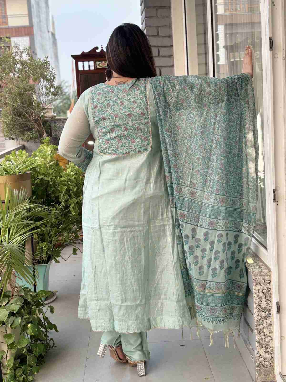 mul-chanderi-a-line-zari-work-suit-set-with-front-back-panelling-sea-green-5