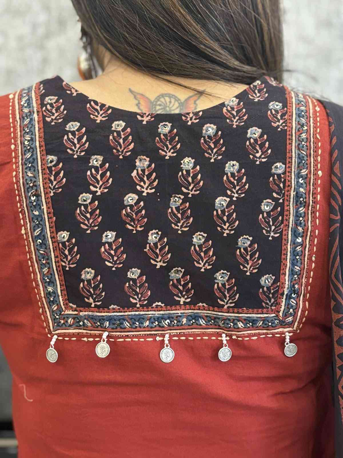 premium-cotton-fabric-hand-block-print-patch-work-embroidered-suit-set-paired-with-hand-block-mul-cotton-dupatta-maroon-4