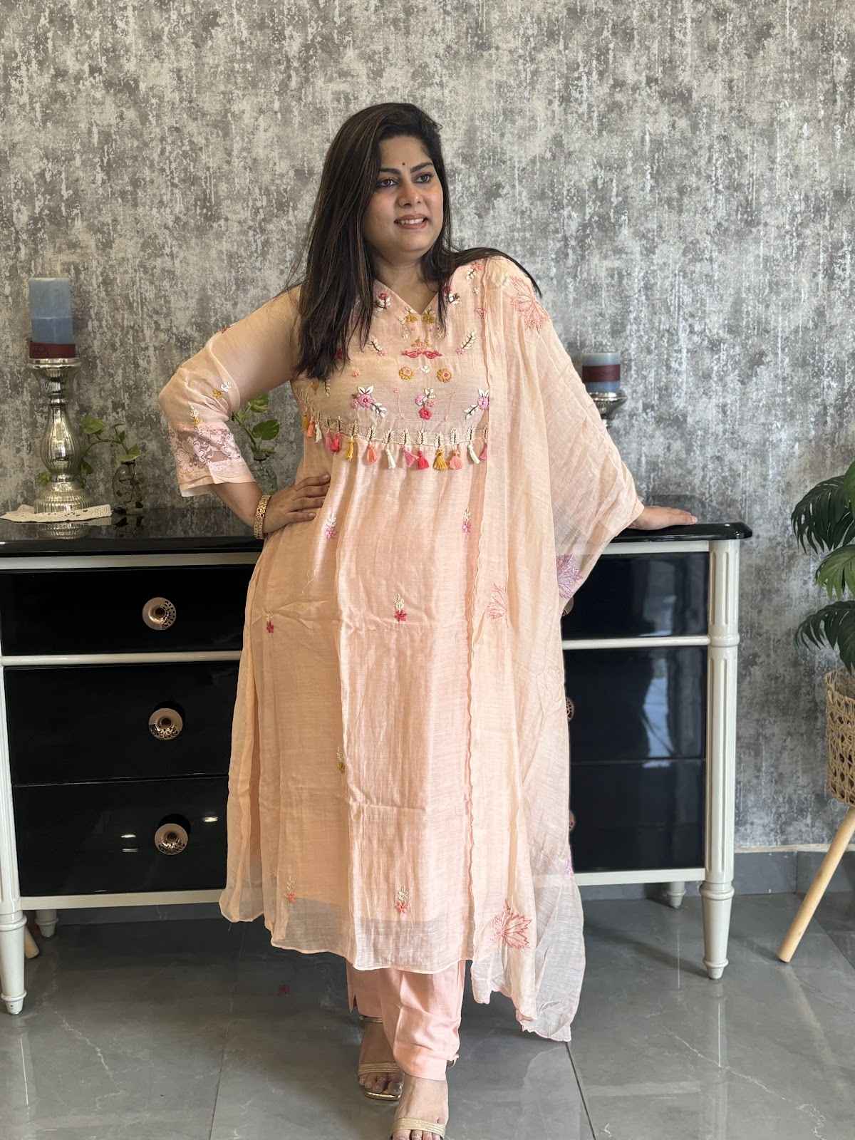 pure-banaras-mul-chanderi-a-line-hand-embroidered-suit-set-peach-1