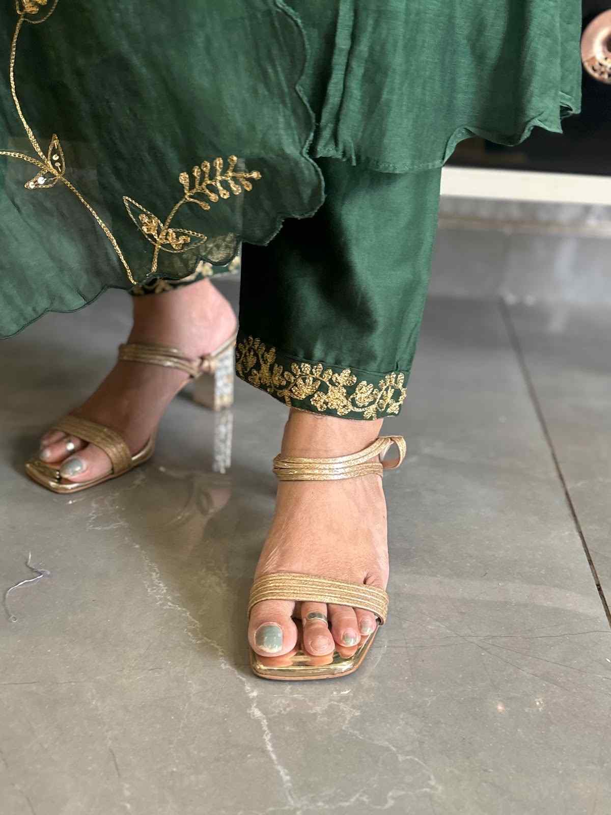 pure-banaras-mul-chanderi-a-line-suit-set-paired-with-pure-mul-chanderi-embroidered-dupatta-bottle-green-5