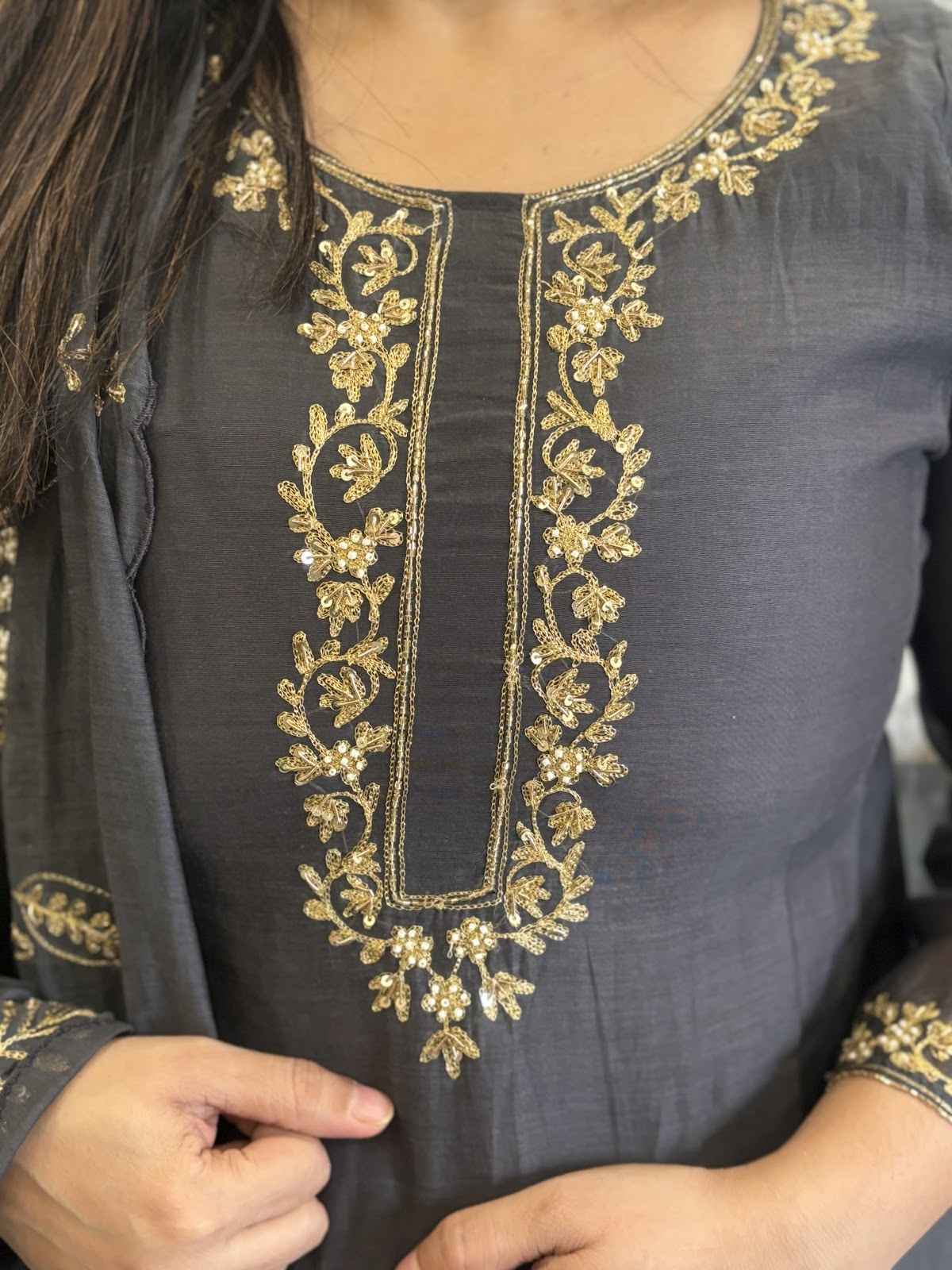 pure-banaras-mul-chanderi-a-line-suit-set-paired-with-pure-mul-chanderi-embroidered-dupatta-dark-grey-2