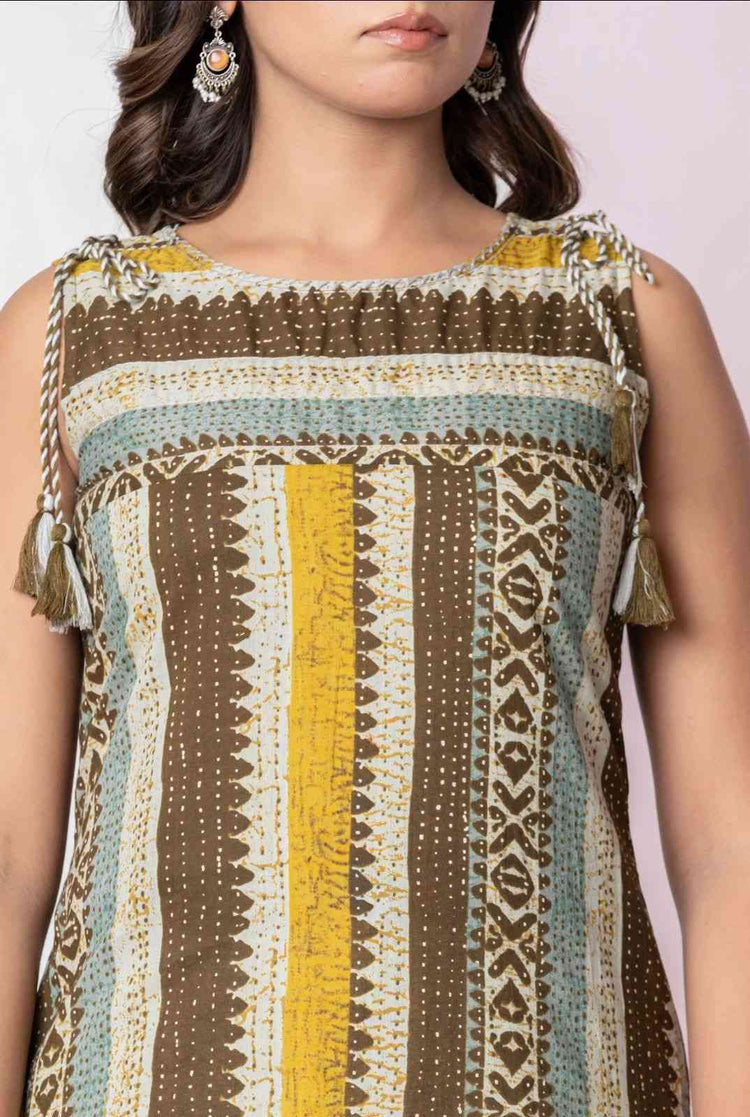 pure-cotton-ajrakh-kurta-with-tassels-3
