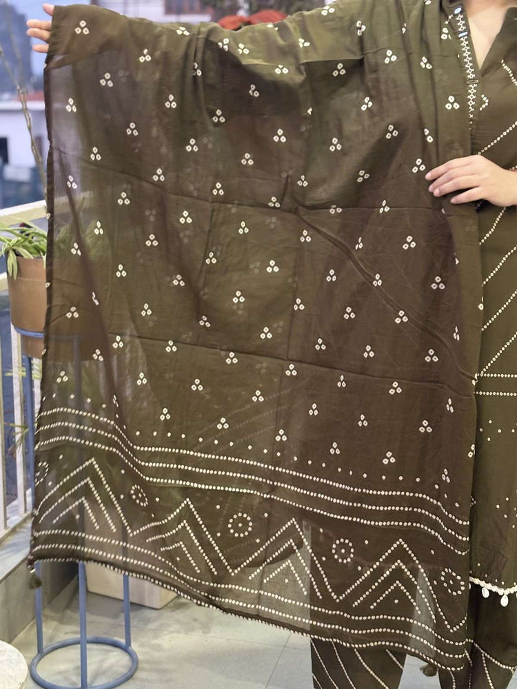 pure-cotton-bandhni-print-hand-embroidered-suit-set-with-bell-sleeves-shell-detailing-paired-with-farshi-salwar-mehendi-green-5