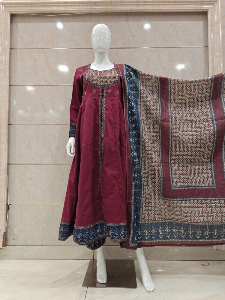 pure-cotton-embroidered-anarkali-with-front-slit-sanganeri-print-wine-1