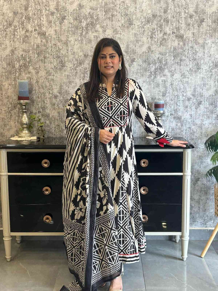 pure-cotton-geometric-print-anarkali-with-katha-work-black-1