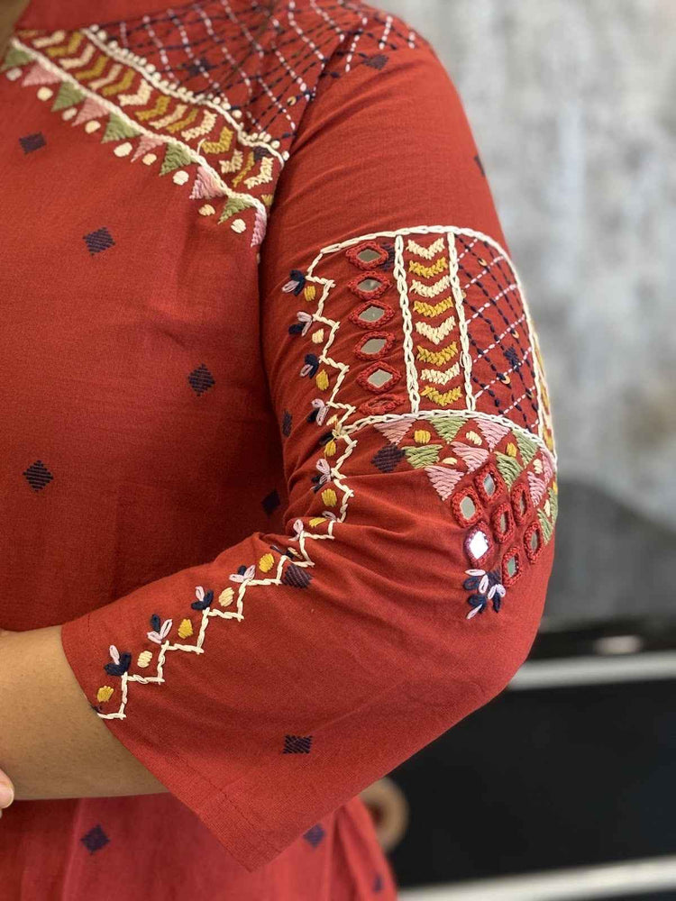 pure-cotton-handloom-jamdani-co-ord-set-with-hand-work-rust-3