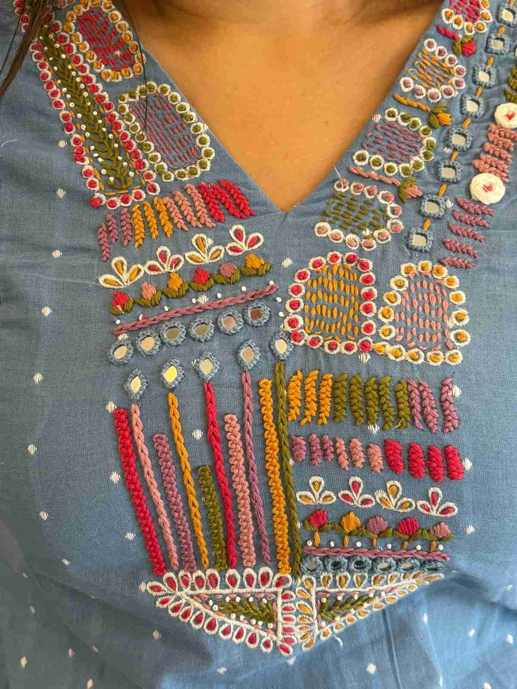 pure-cotton-handloom-jamdani-hand-embroidered-co-ord-set-blue-2