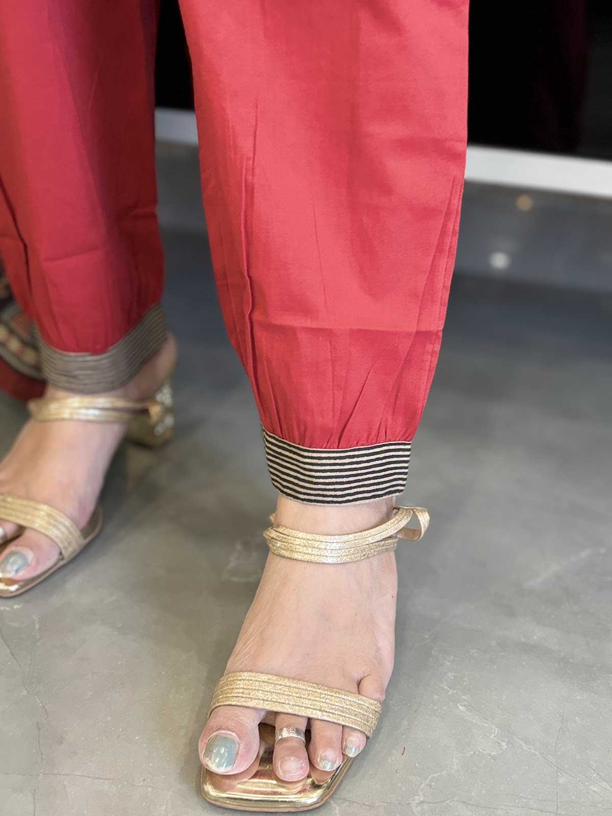 pure-cotton-mirror-work-straight-suit-set-maroon-4