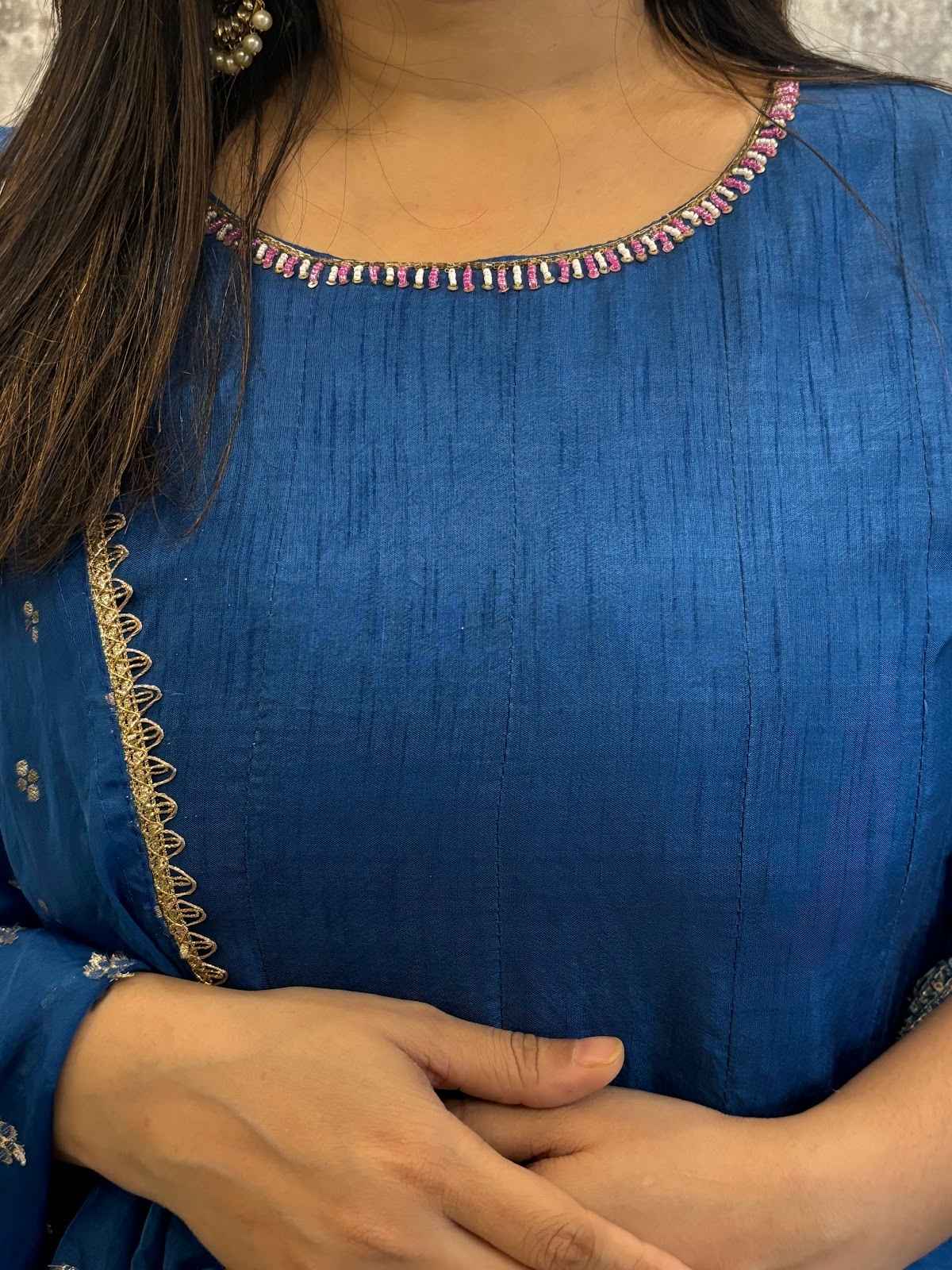 pure-dola-silk-hand-embroidered-suit-set-paired-with-pur-viscose-organza-jaquard-dupatta-blue-2