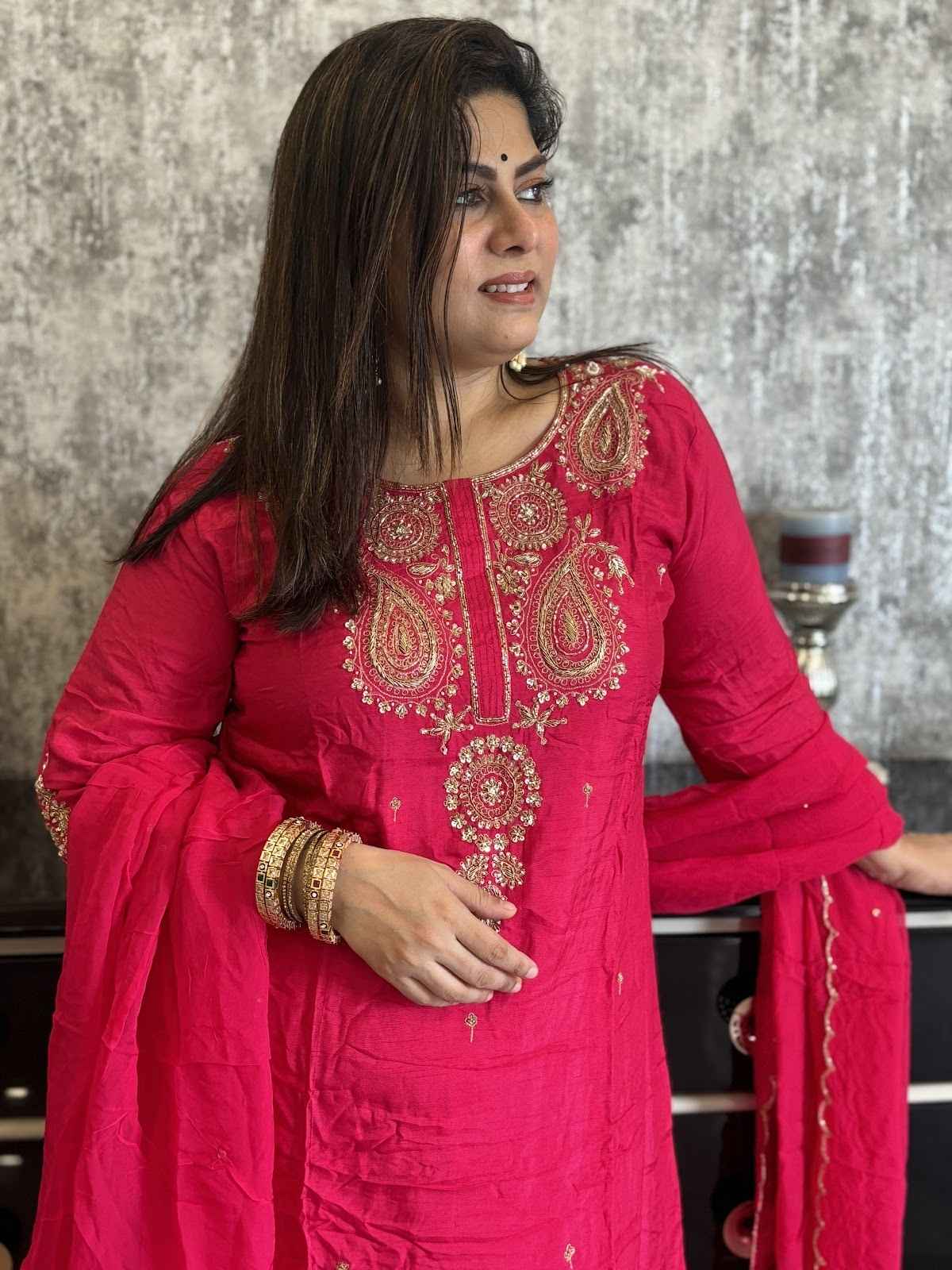 pure-dola-silk-zardozi-work-a-line-suit-set-paired-with-oraganza-hand-embroidered-dupatta-rani-2