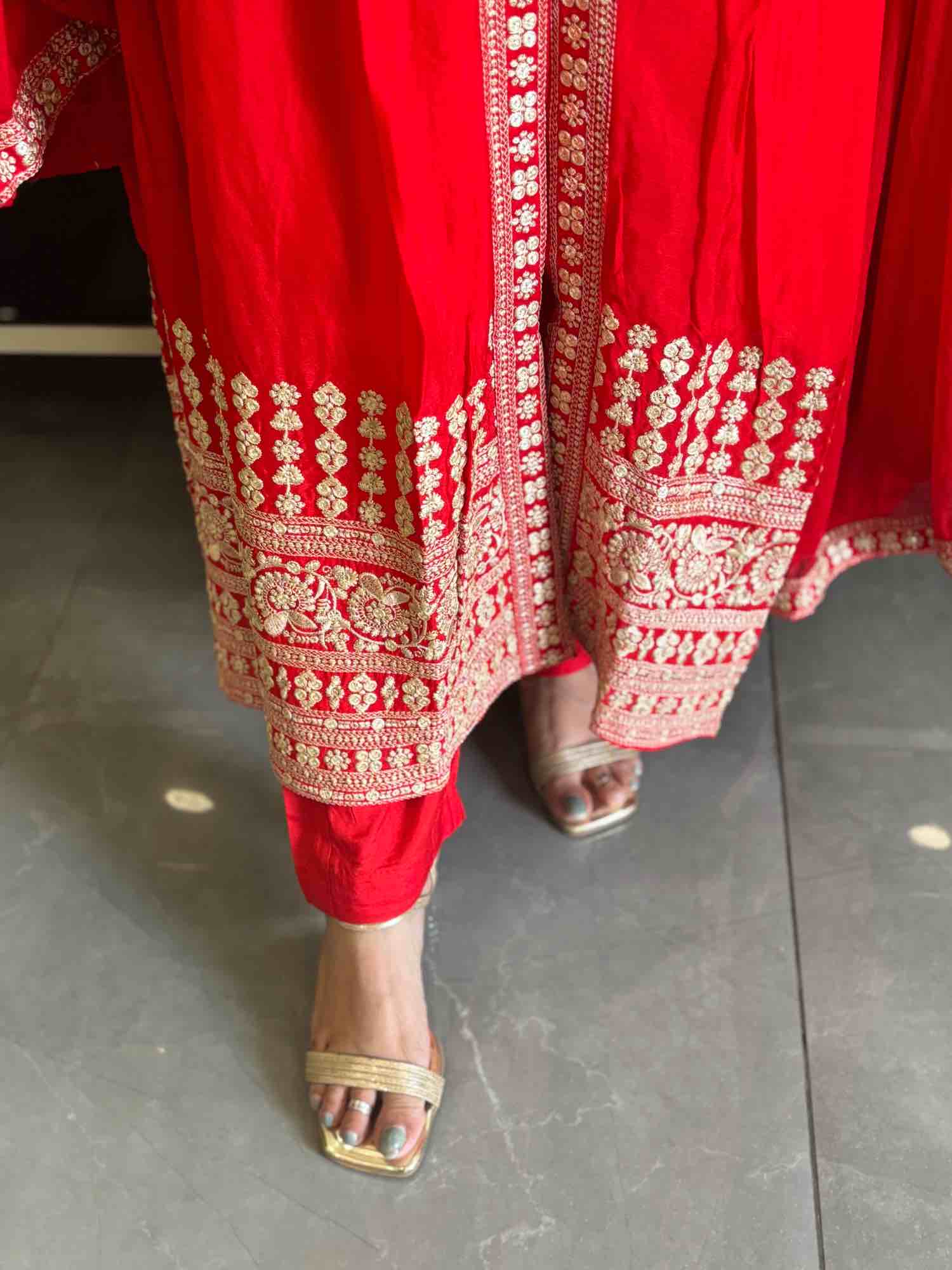 pure-georgette-hand-embroidered-suit-set-red-4