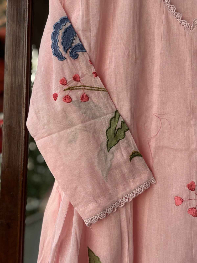 pure-mul-cotton-appliqué-work-anarkali-dress-with-lining-baby-pink-3