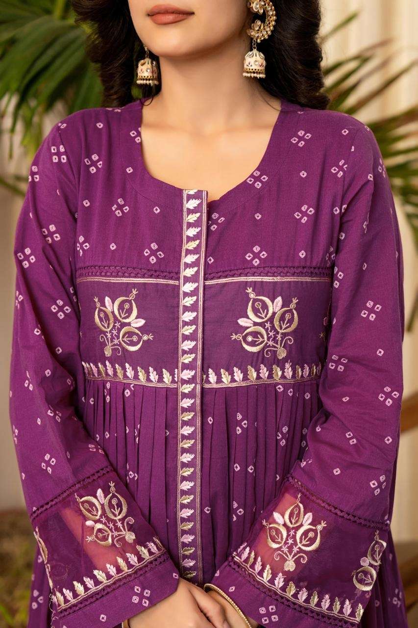 pure-mul-cotton-bandhni-print-embroidered-suit-set-paired-with-organza-dupatta-wine-3