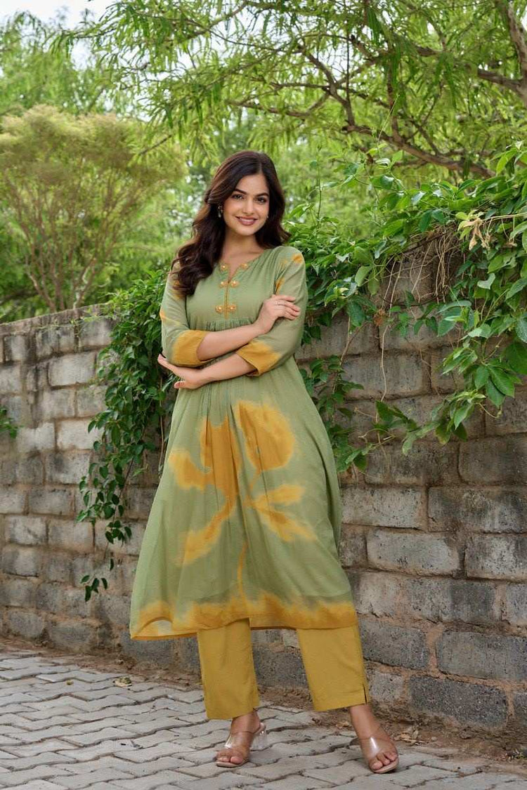 pure-mul-cotton-digital-print-pant-set-green-2