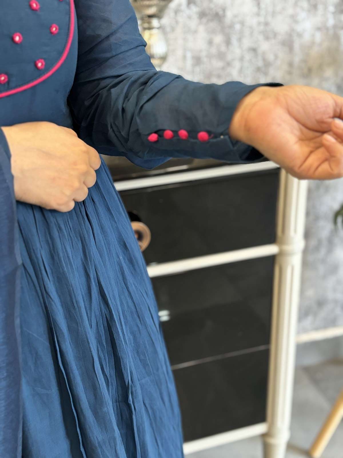 pure-mul-cotton-hand-embroidered-suit-set-paired-with-pichwai-print-chanderi-dupatta-blue-3