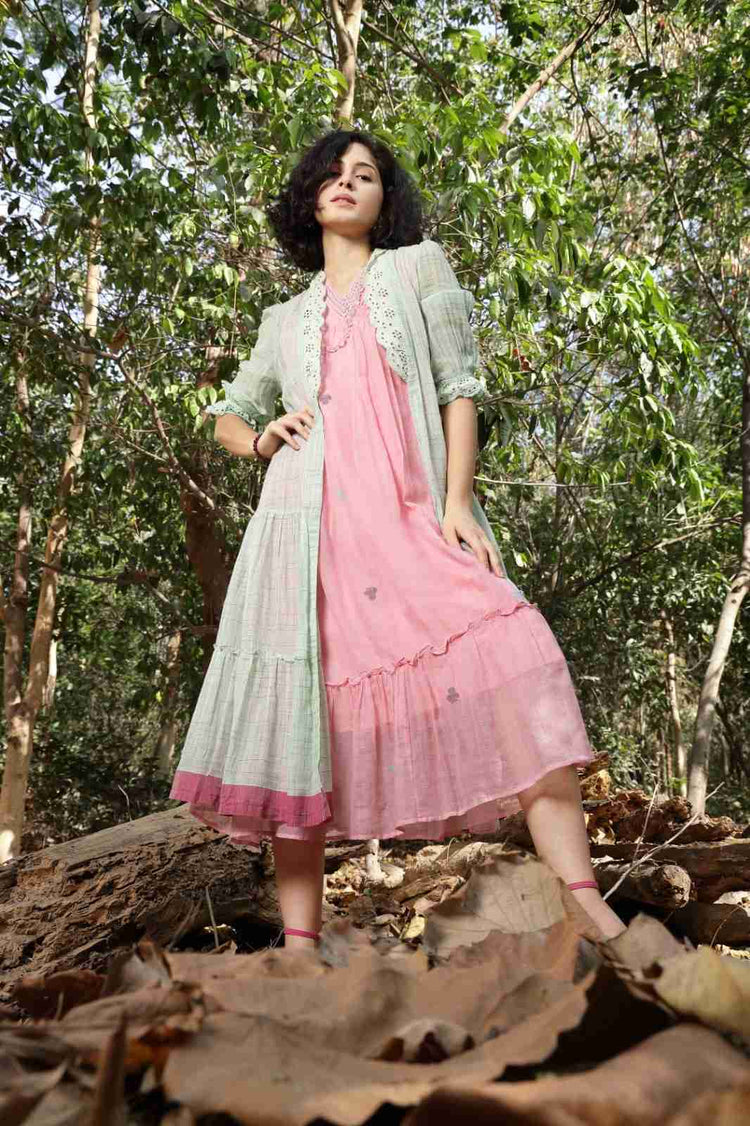 pure-mul-cotton-jamdani-dress-with-mul-cotton-hand-embroidered-shrug-3