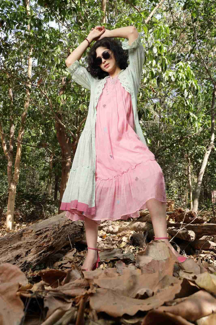 pure-mul-cotton-jamdani-dress-with-mul-cotton-hand-embroidered-shrug-4