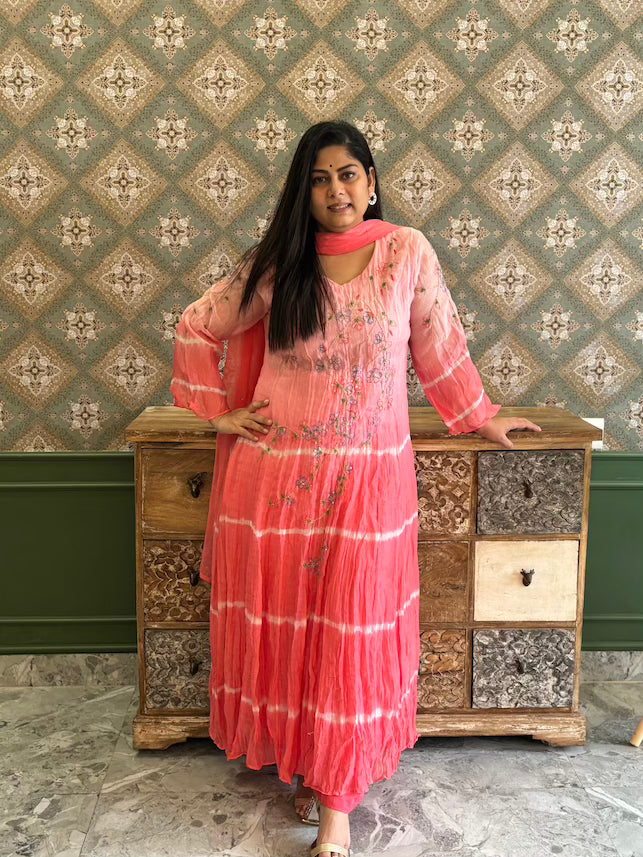 pure-mulchanderi-shibori-print-crushed-fabric-hand-embroidered-gown-paired-with-cotton-pant-and-chiffon-dupatta-peach-2