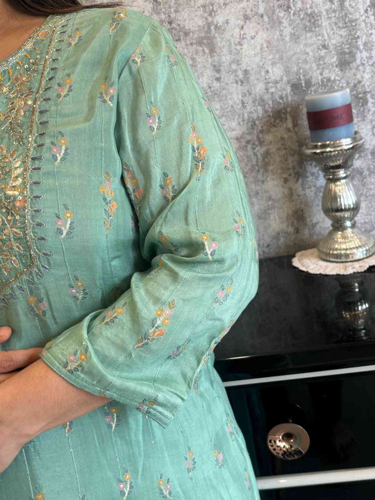 pure-muslin-jacquard-gota-patti-work-suit-set-rama-green-3
