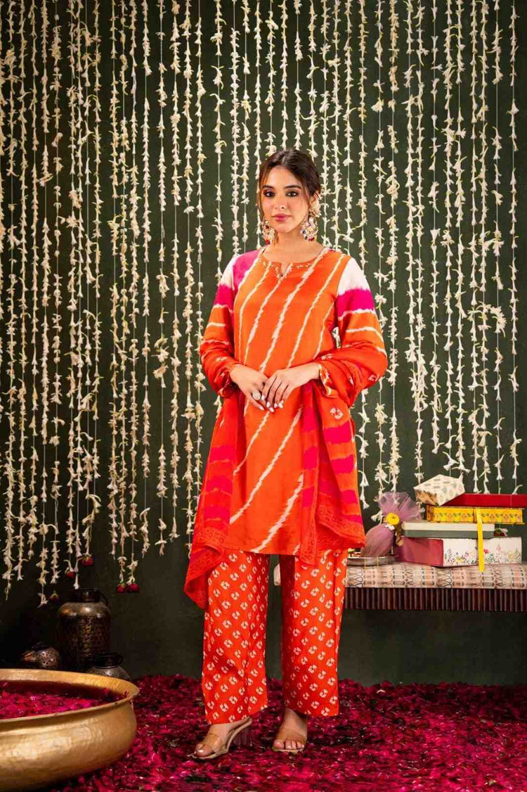 pure-muslin-lehariya-print-hand-embroidered-suit-set-with-farshi-salwar-orange-3