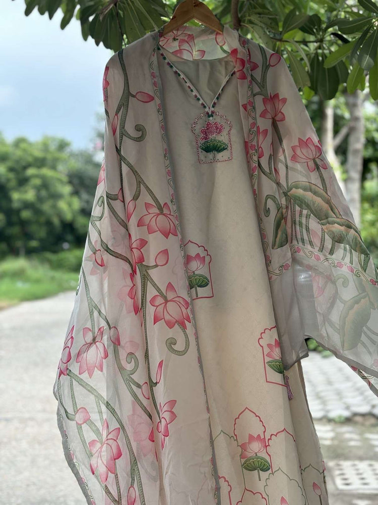 pure-organza-pichwai-print-hand-embroidered-suit-set-paired-with-organza-dupatta-beige-2