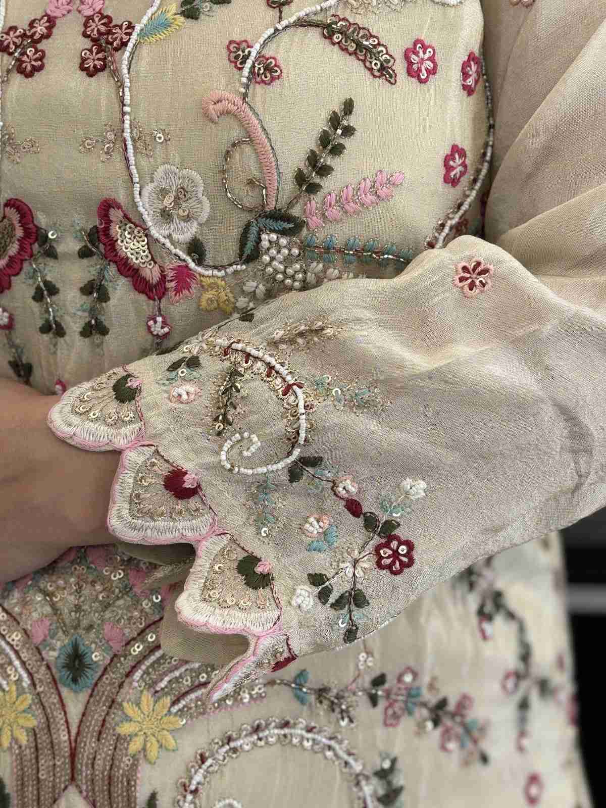 pure-tissue-hand-embroidered-skirt-kurta-set-ivory-3