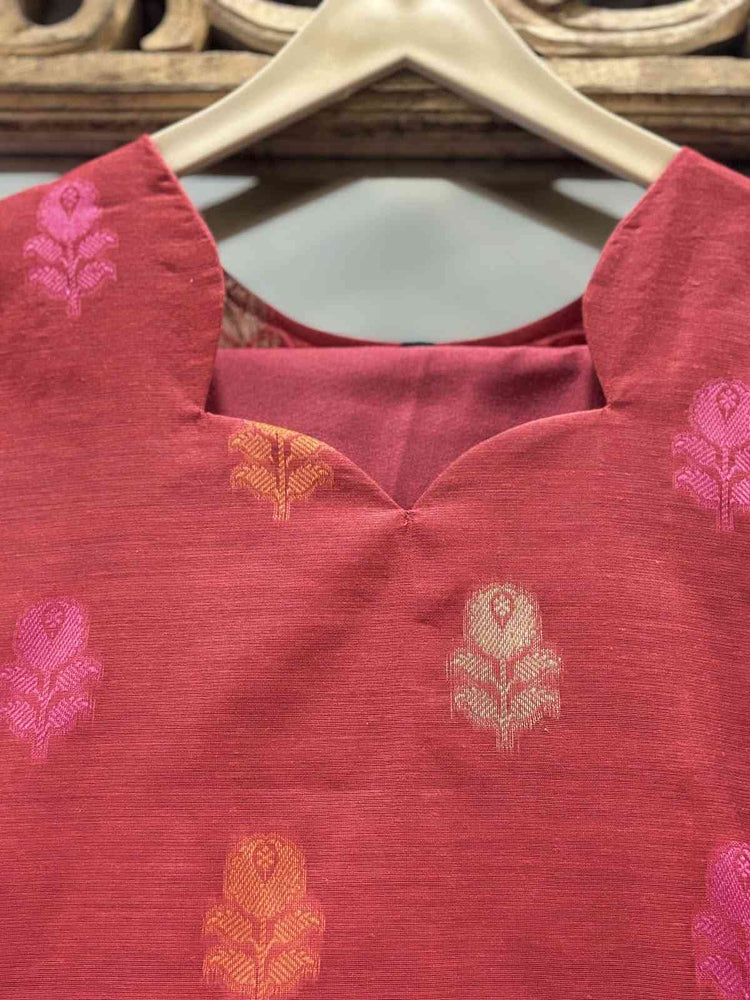 banarsi-silk-jamdani-a-line-suit-set-with-cotton-lining-paired-with-silk-striped-dupatta-maroon-3