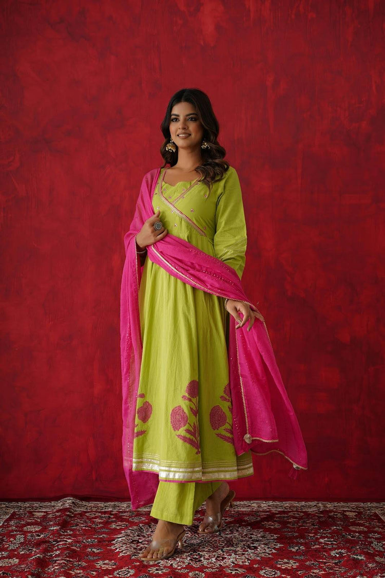 block-print-anarkali-embroidered-suit-set-paired-with-kota-doria-seqin-embellished-dupatta-neon-green-1