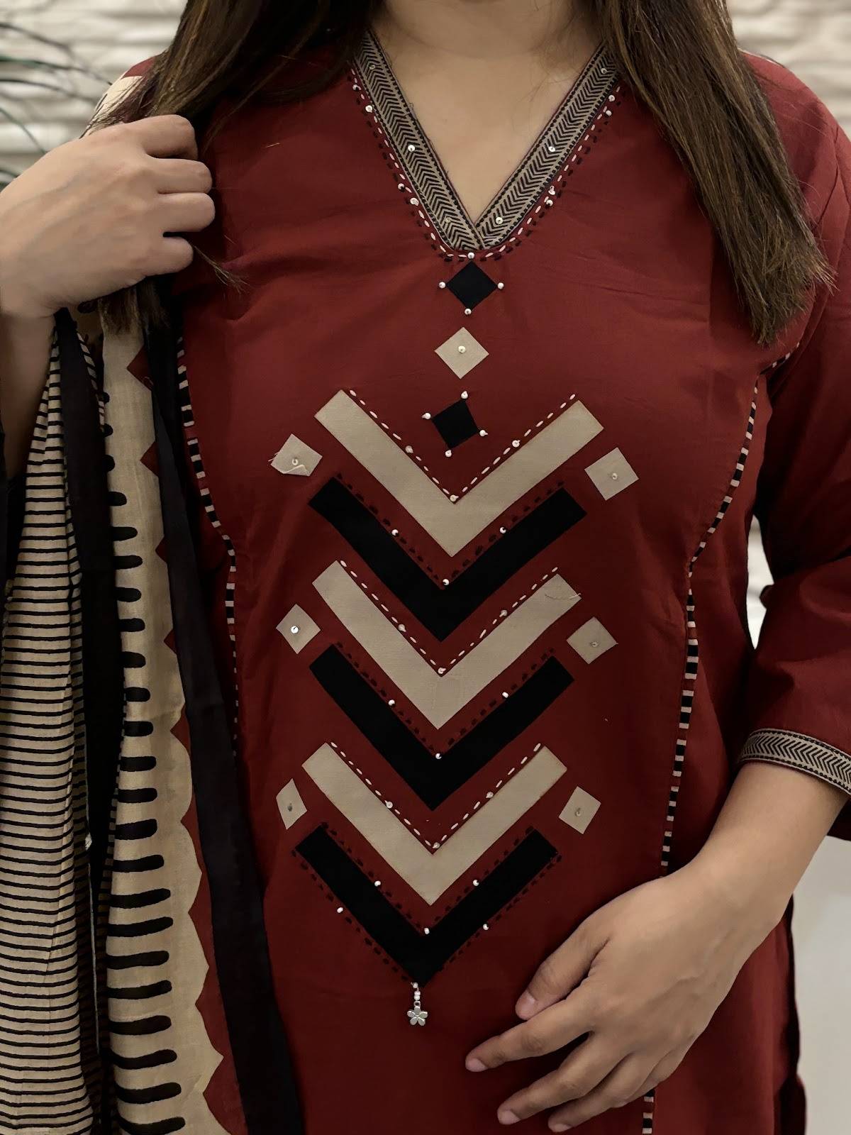 cambric-cotton-applique-work-suit-set-maroon-2