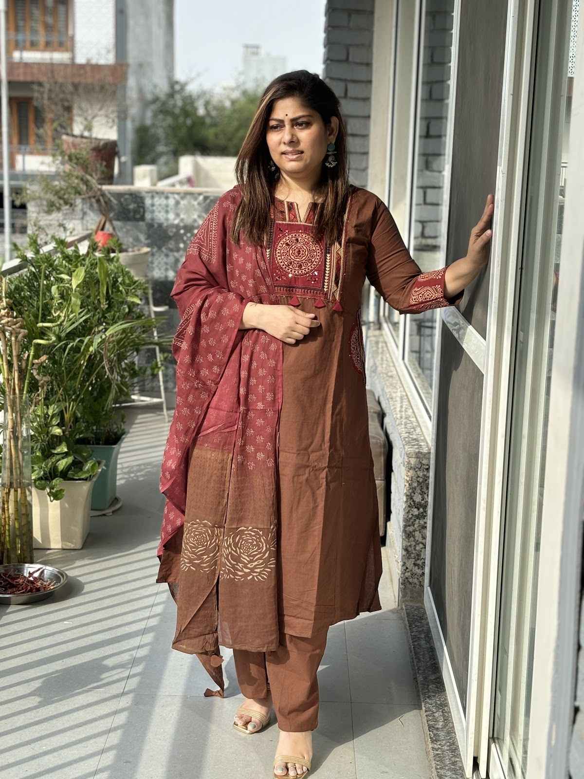 cambric-cotton-embroidered-a-line-suit-set-with-patch-work-at-back-embroidered-pockets-brown-1