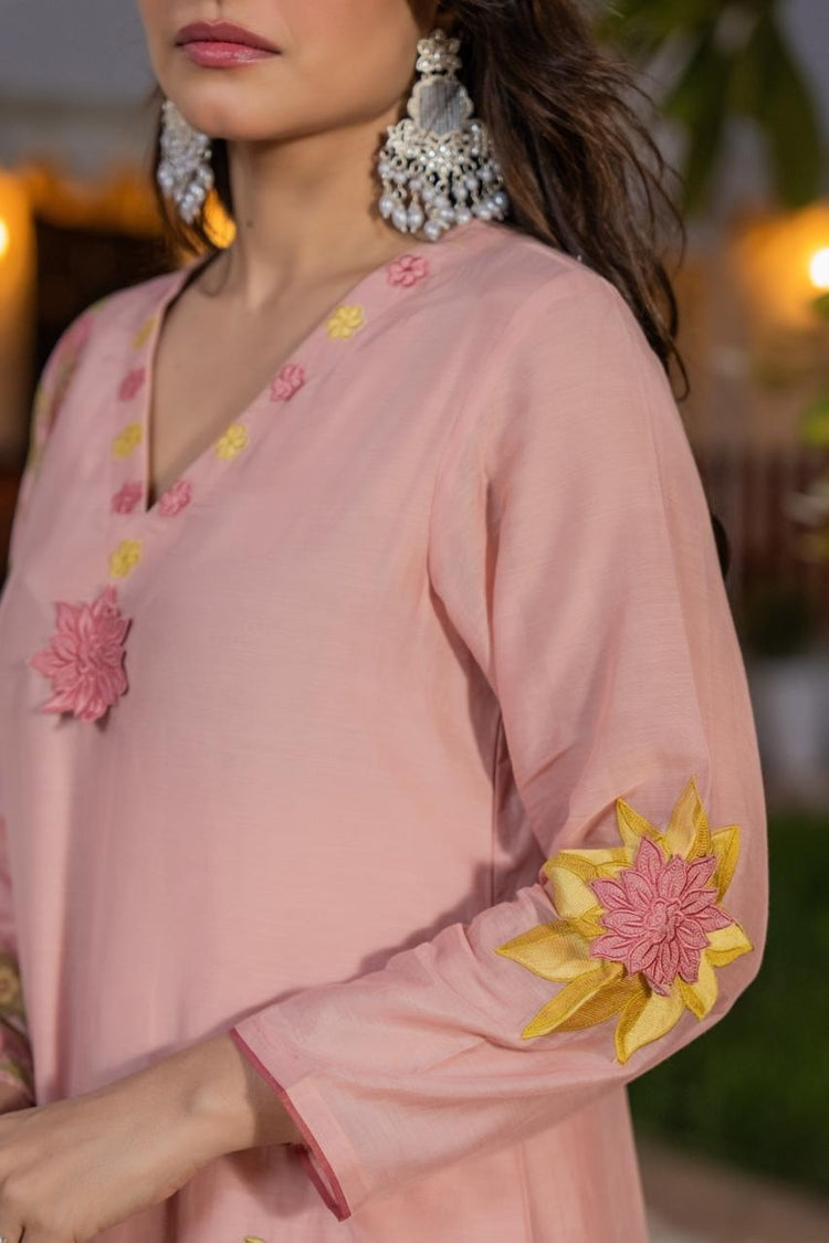 chanderi-a-line-embroidered-suit-set-paired-with-mul-cotton-digital-print-dupatta-pastel-pink-3