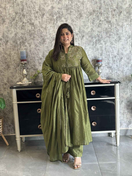 chanderi-embroidered-suit-set-with-gathers-mehendi-green-1