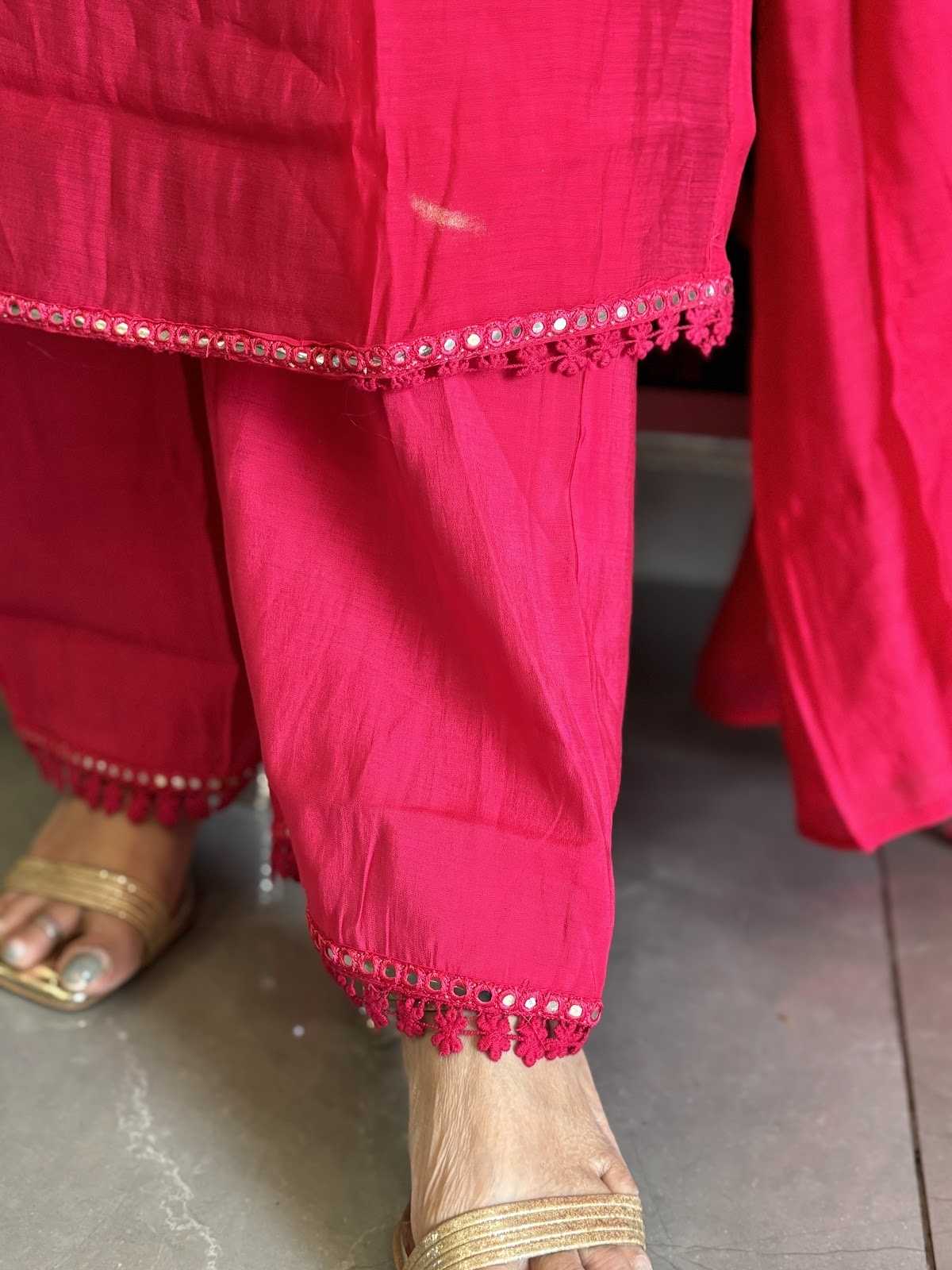 chanderi-hand-embroidered-straight-fit-suit-set-rani-3