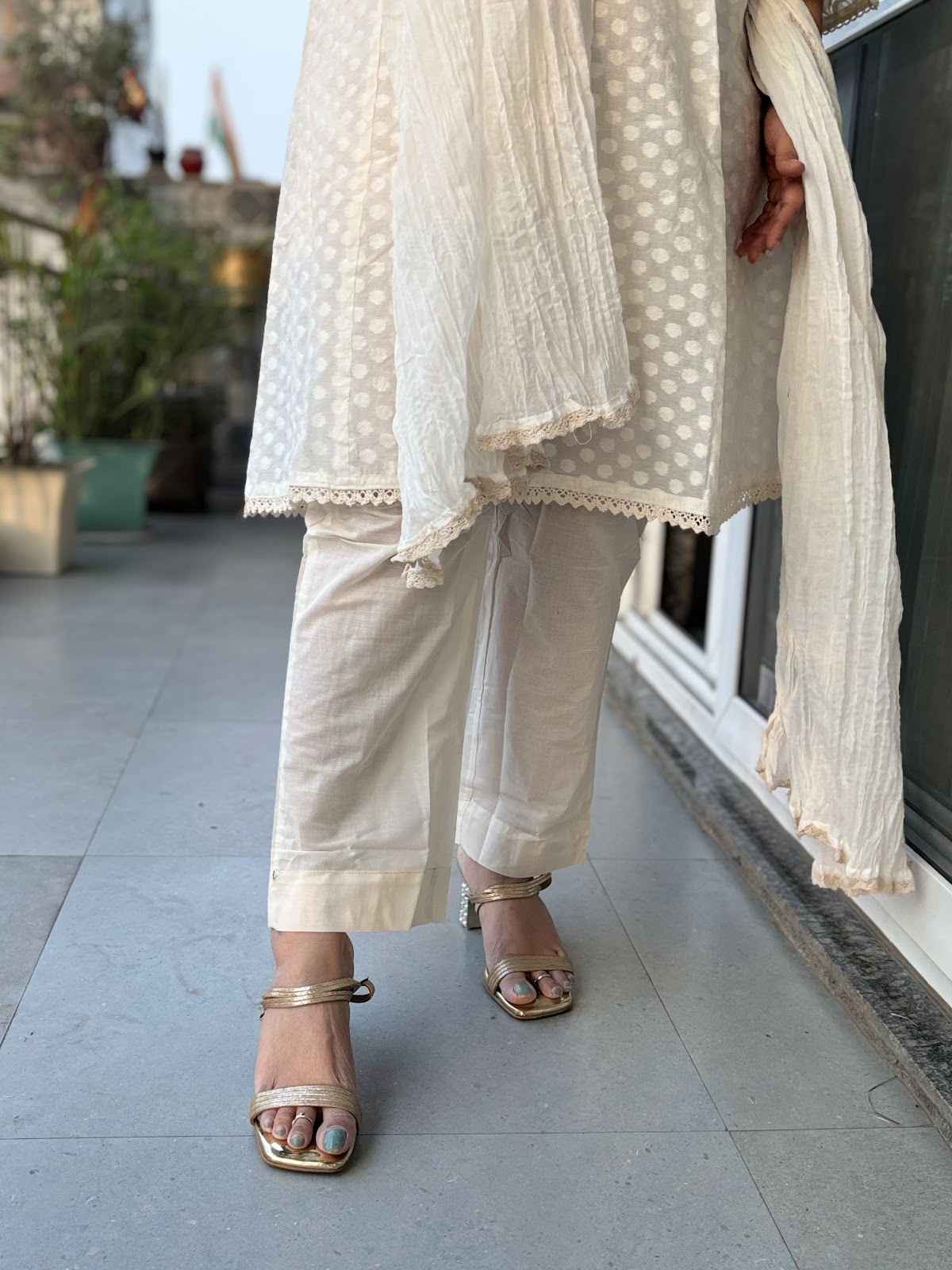cotton-chanderi-embroidered-short-kurta-style-suit-set-with-cotton-lining-off-white-4