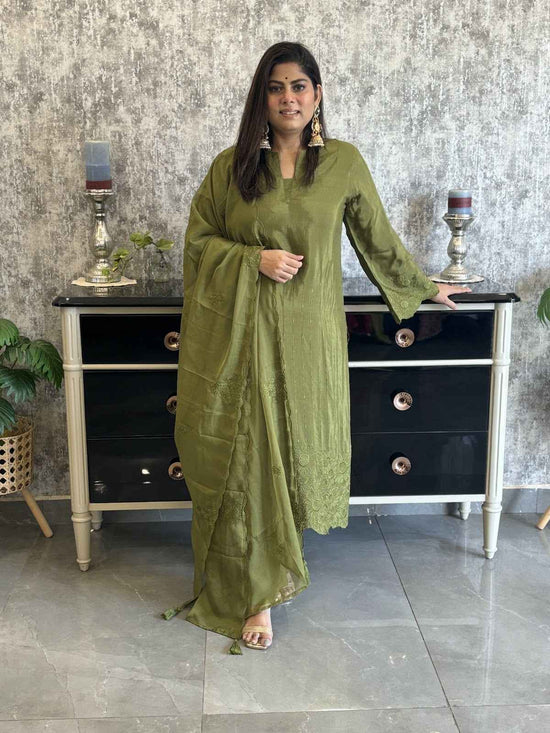 crepe-cut-work-straight-fit-suit-set-with-monotone-embroidery-paired-with-organza-embroidered-dupatta-mehendi-green-1