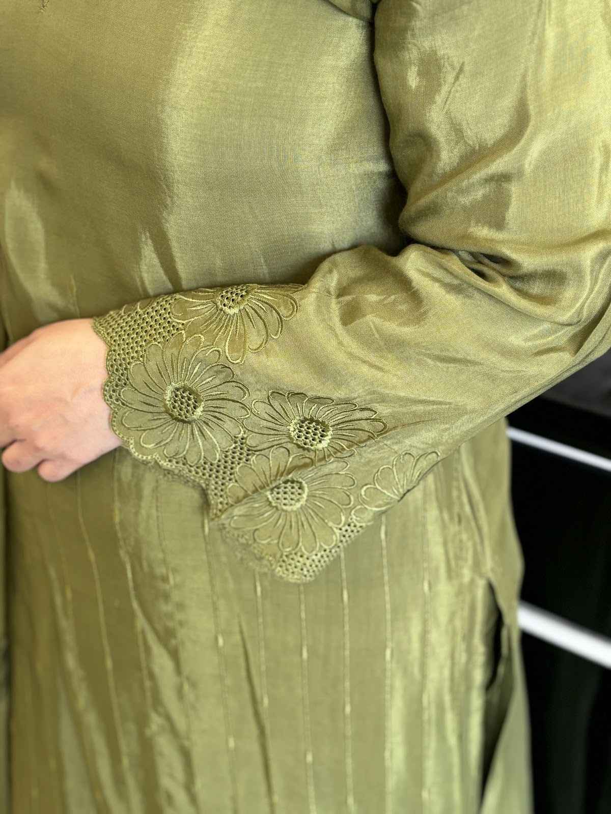 crepe-cut-work-straight-fit-suit-set-with-monotone-embroidery-paired-with-organza-embroidered-dupatta-mehendi-green-3