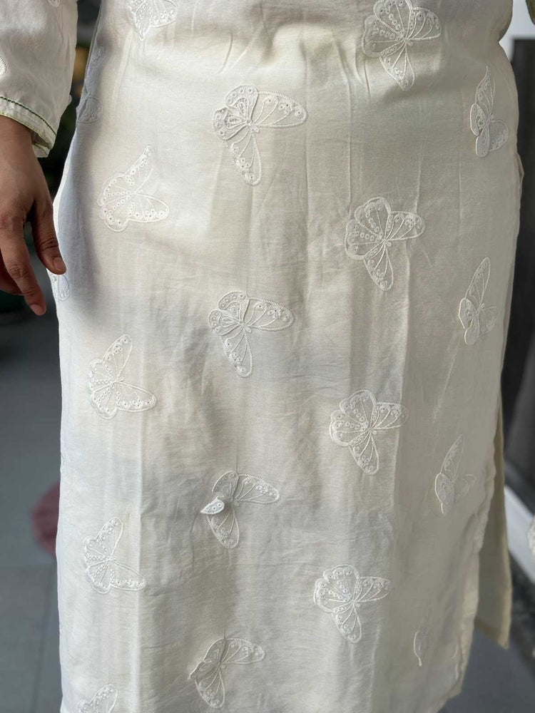 designer-chanderi-embroidered-straight-fit-suit-set-with-lining-paired-with-mul-cotton-dupatta-with-crotia-patches-off-white-4