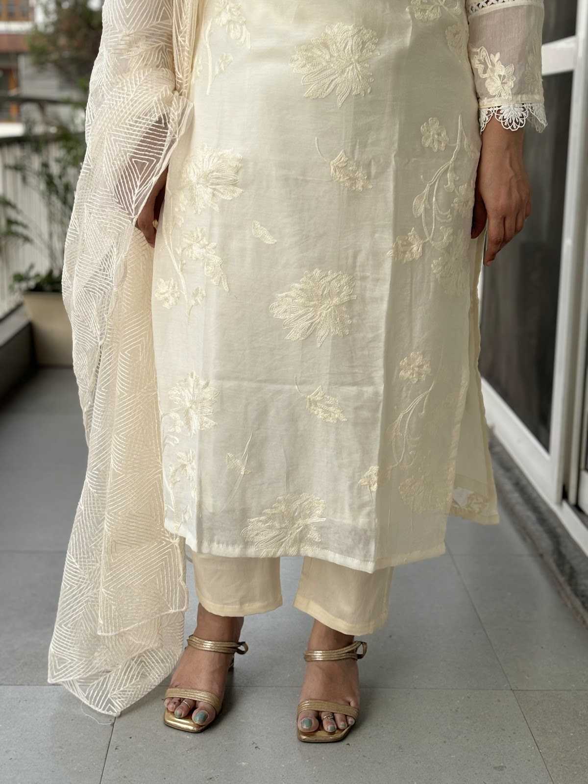 designer-chanderi-hand-embroidered-straight-fit-suit-set-with-aari-work-at-front-back-paired-with-fully-embroidered-jaal-dupatta-ivory-4