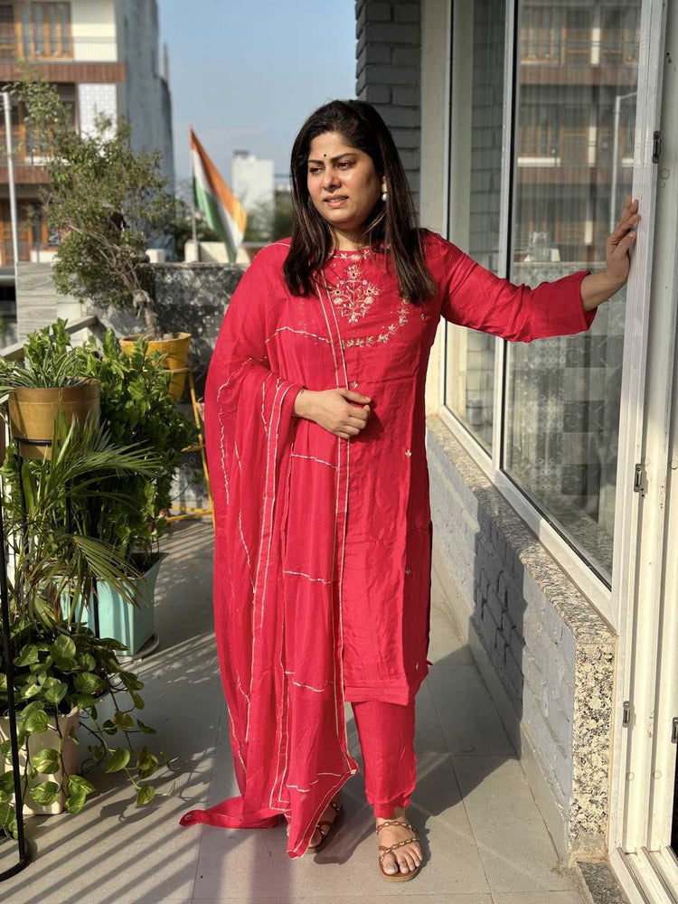 dola-silk-hand-embroidered-suit-set-paired-with-gota-work-pure-chiffon-dupatta-red-1