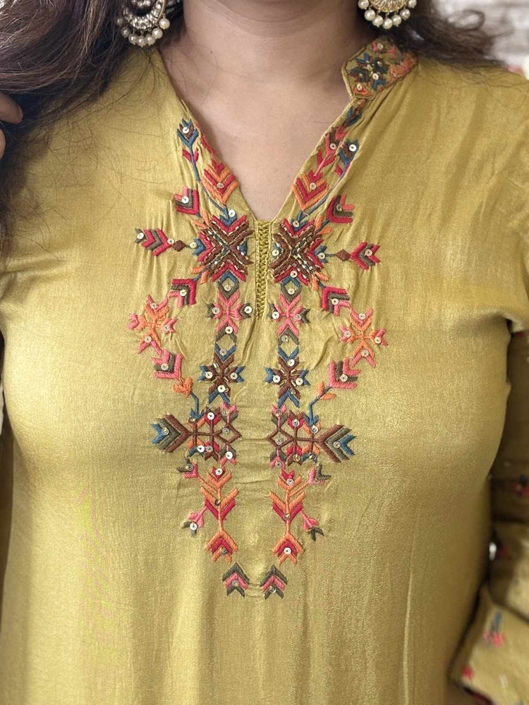 dola-silk-kashmiri-embroidery-straight-fit-suit-set-with-mul-cotton-lining-paired-with-organza-embroidered-dupatta-mustard-2