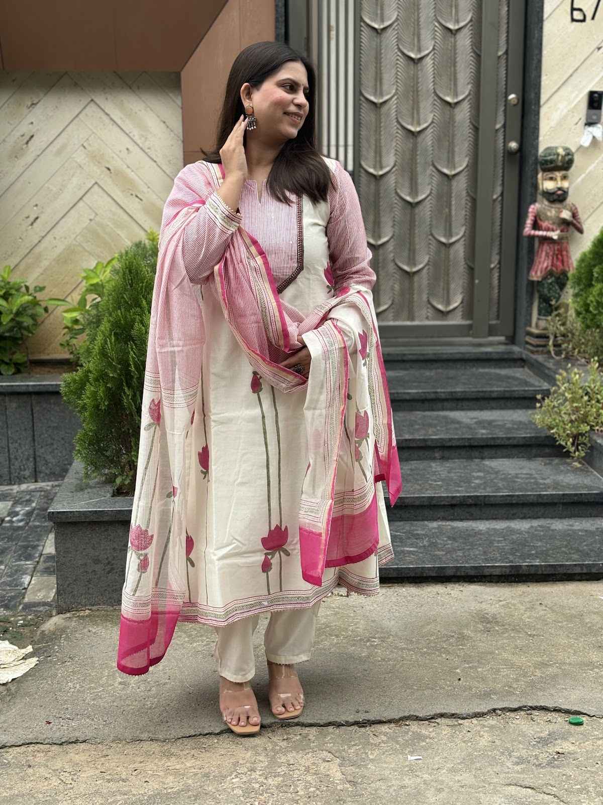 exclusive-chanderi-hand-block-print-a-line-suit-set-off-white-and-dark-pink-1